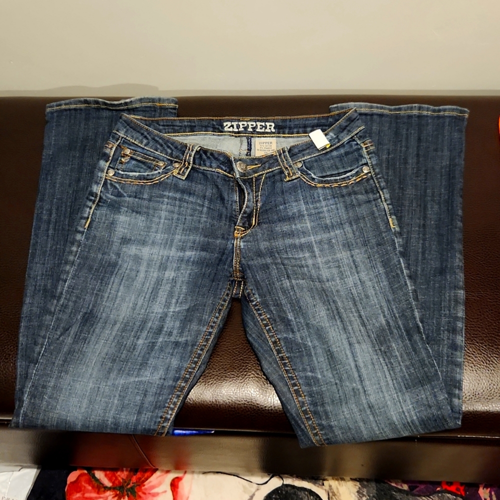 Zipper denim jeans